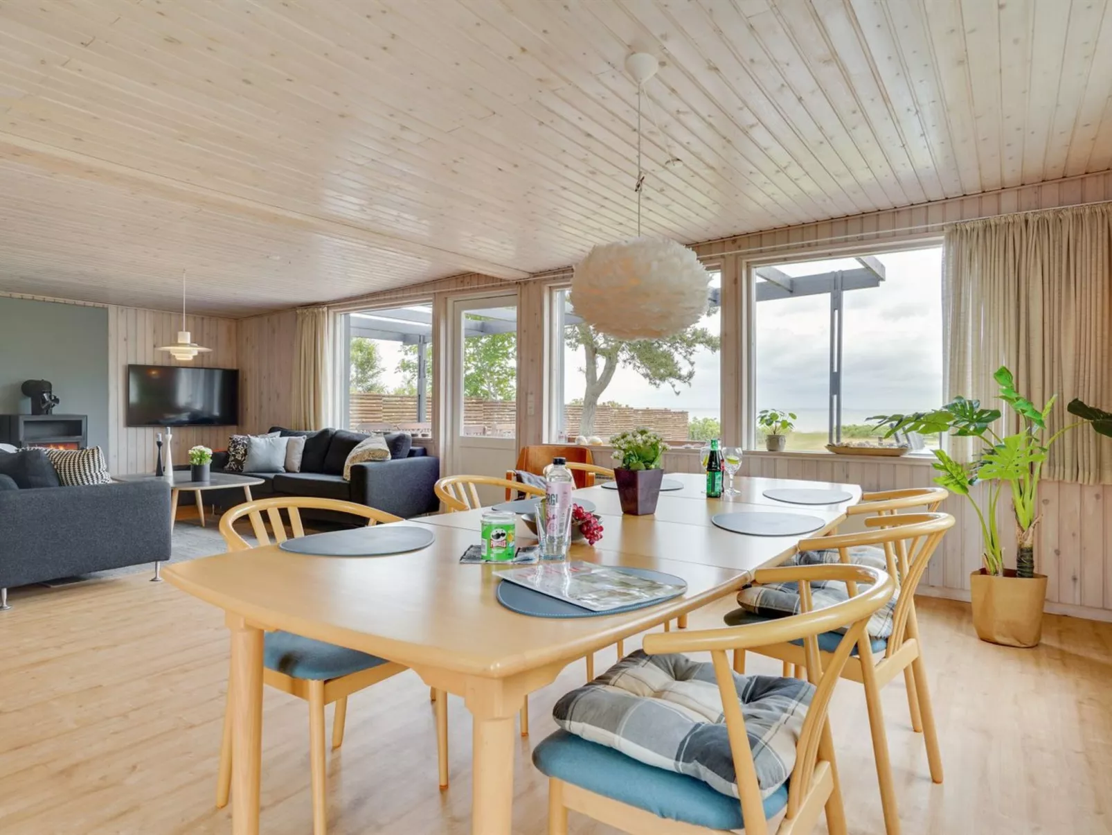 "Sigurd" - 20m from the sea-Inside