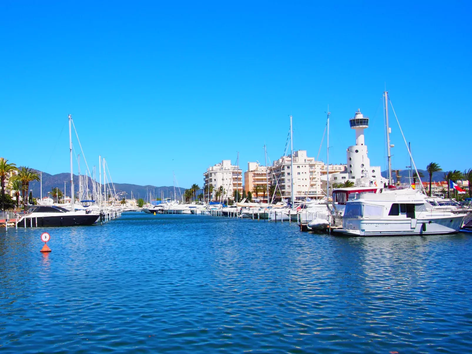 Bahia II-Outside