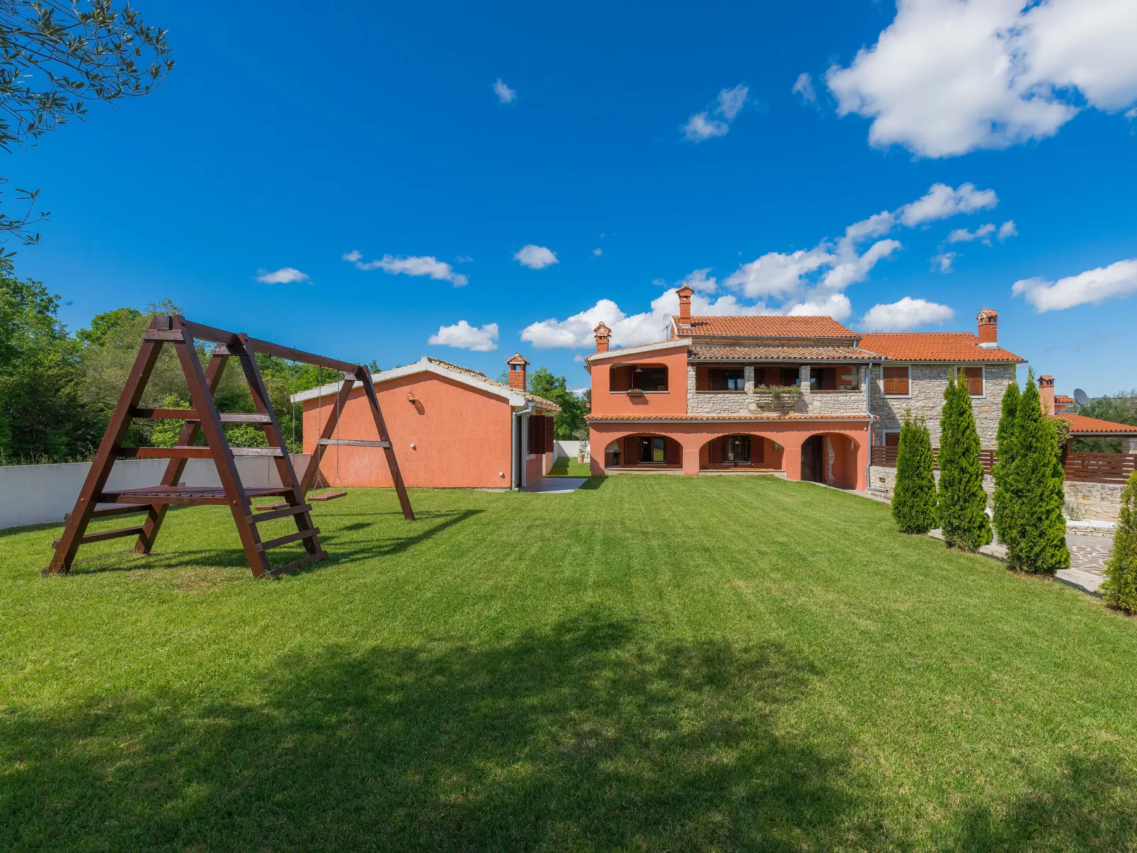 Villa Prisedi-Dehors