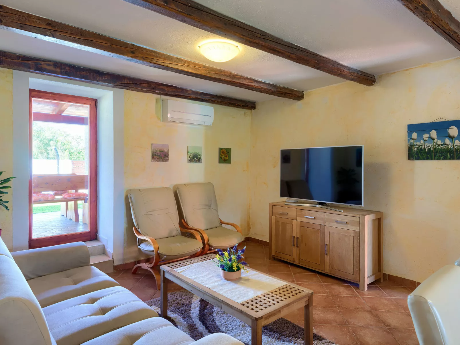 Villa Prisedi-Dedans