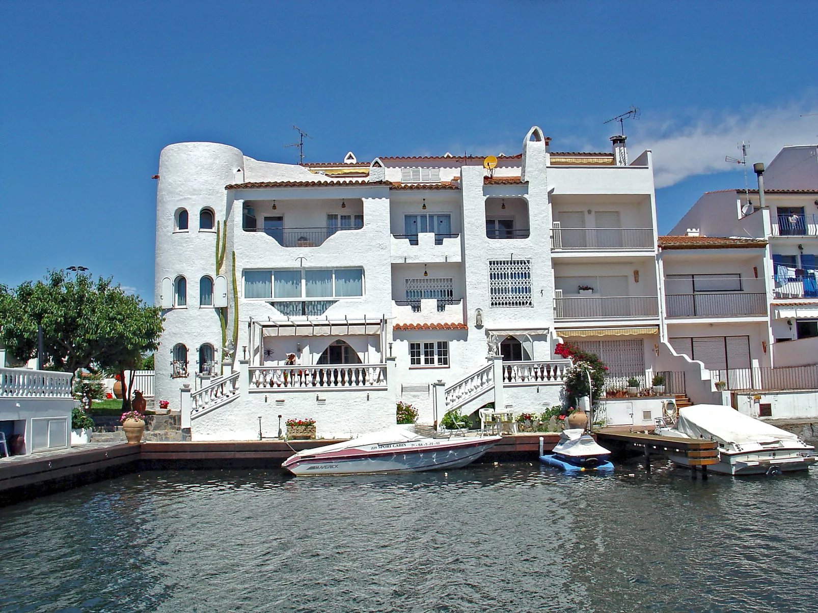 Port Banyuls-Inside