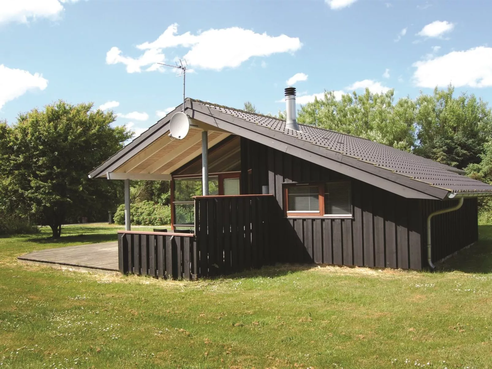 "Emeli" - 1.3km from the sea-Inside