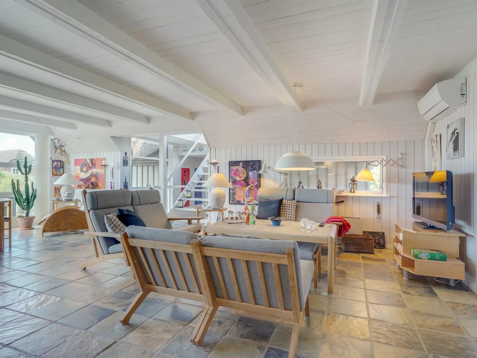 "Svende" - 100m from the sea-Inside