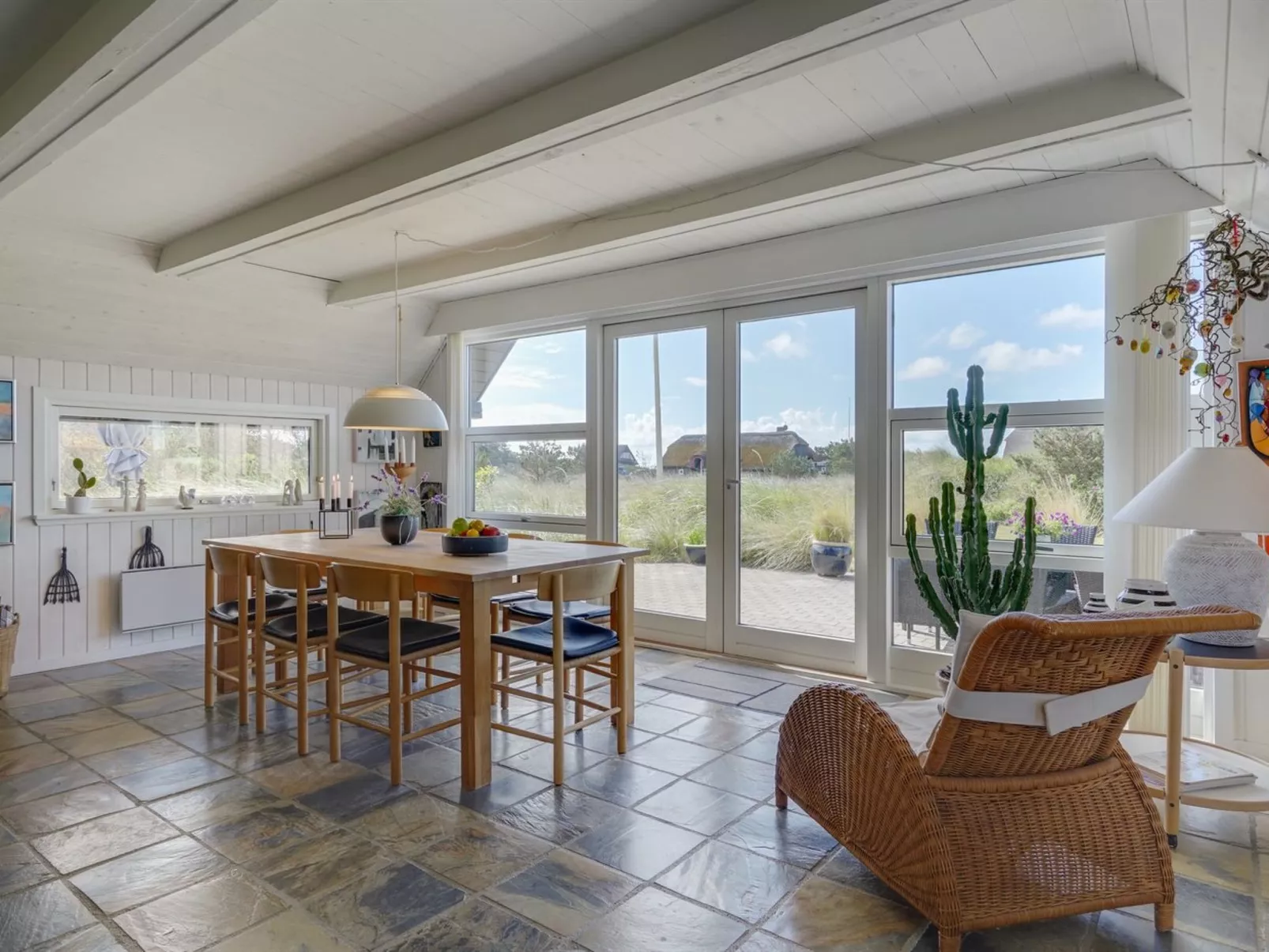 "Svende" - 100m from the sea-Inside