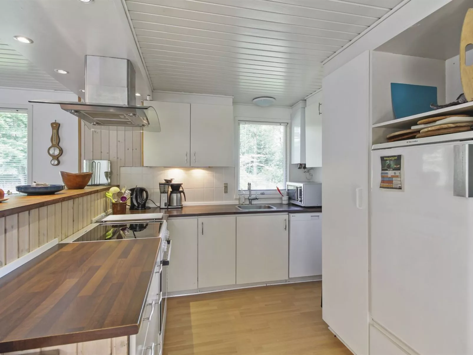 "Pinja" - 40km from the sea-Inside