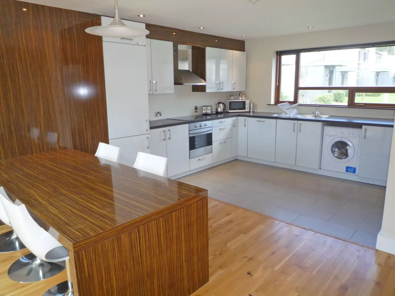 Castlemartyr Holiday Lodge-Drinnen