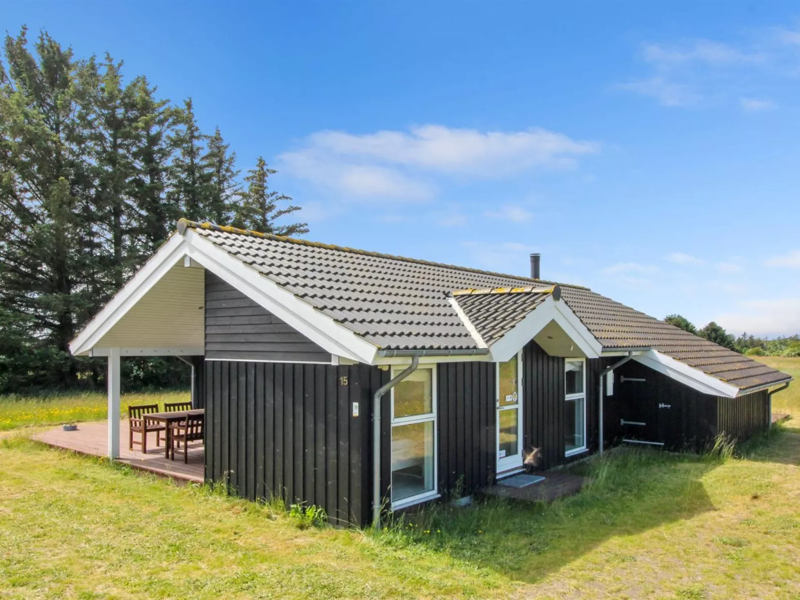 "Bengt" - 1km from the sea