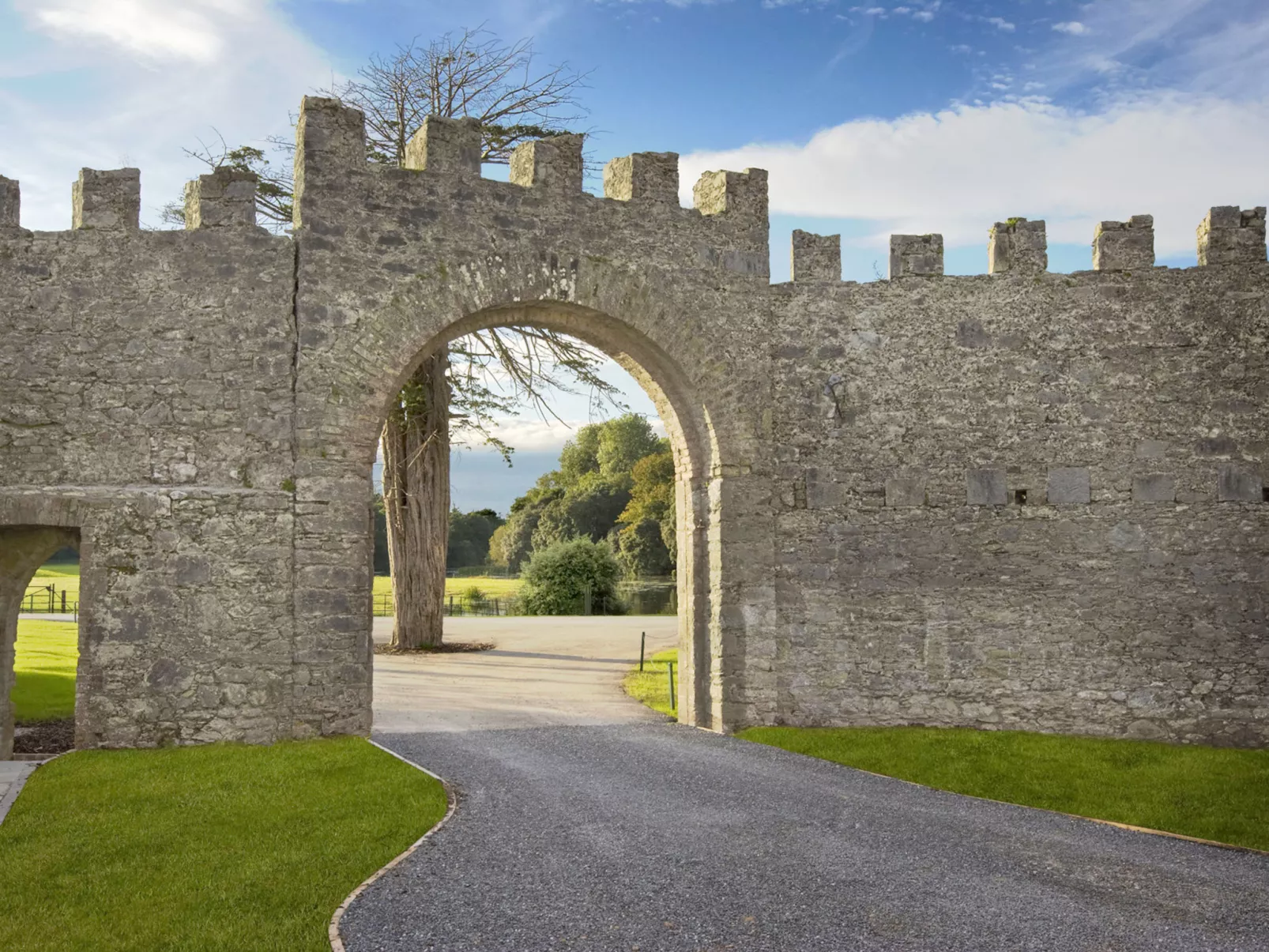 Castlemartyr Holiday Lodge-Draußen