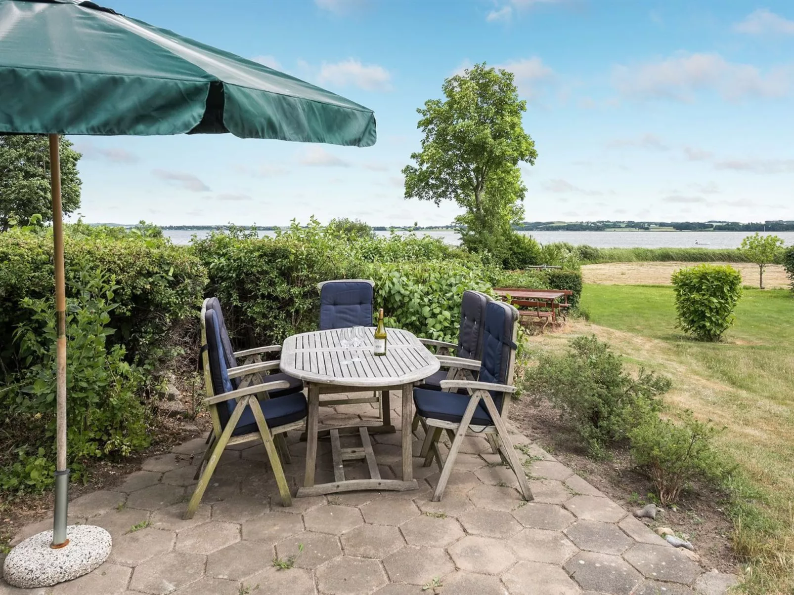 "Brunman" - 10m to the inlet-Draußen
