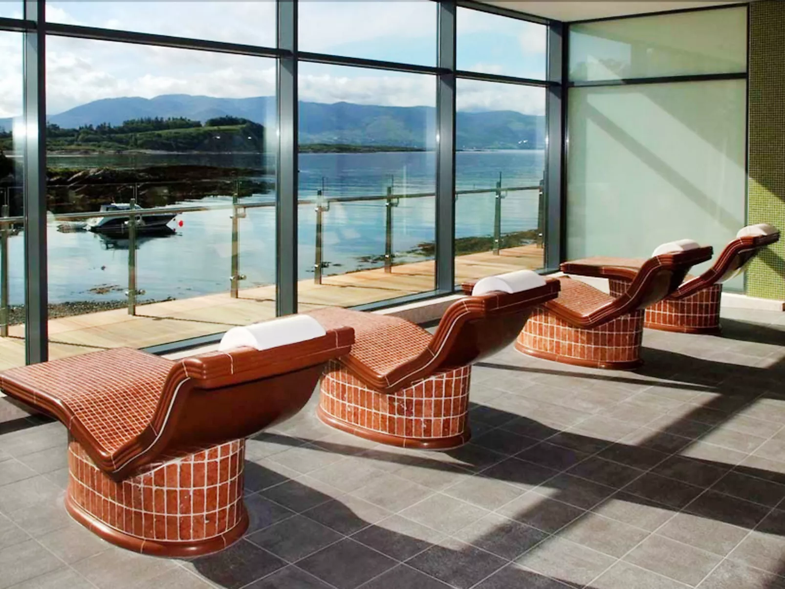 Pairc na Saileac-Outside