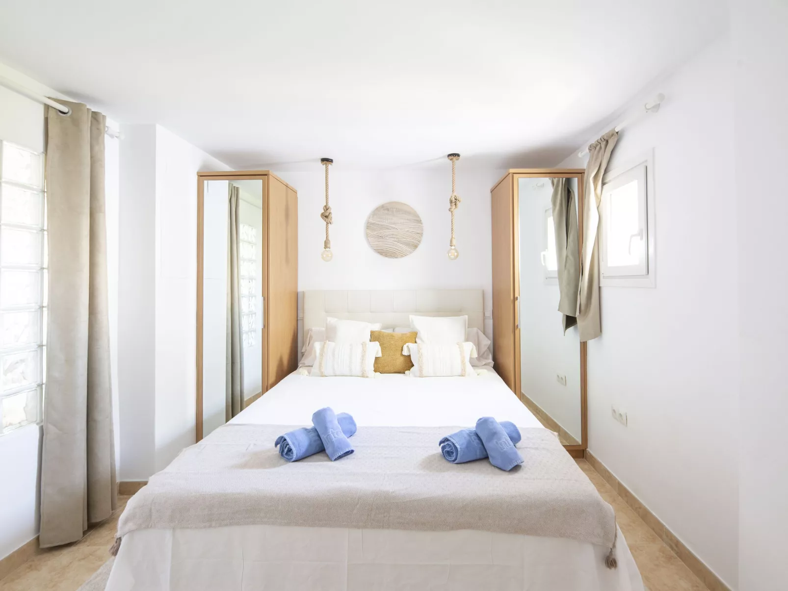 Puerto Banus OPQ-Inside