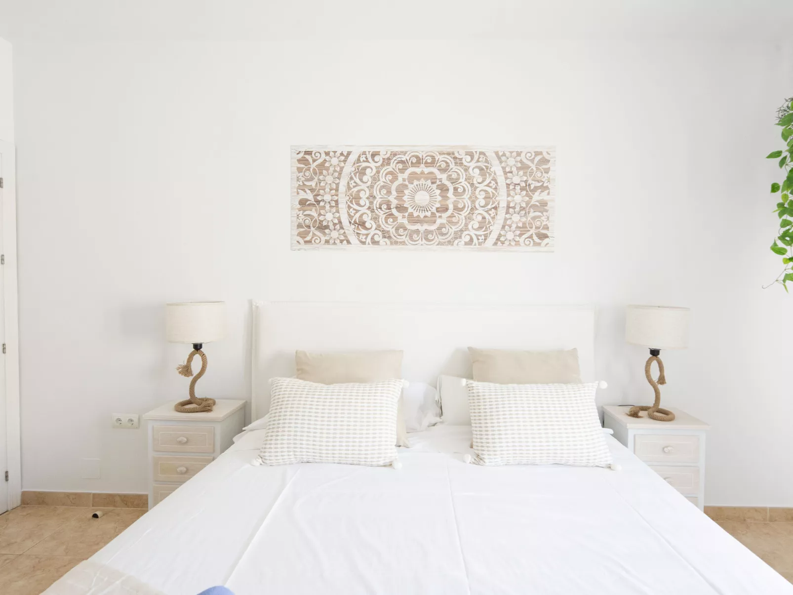 Puerto Banus OPQ-Inside