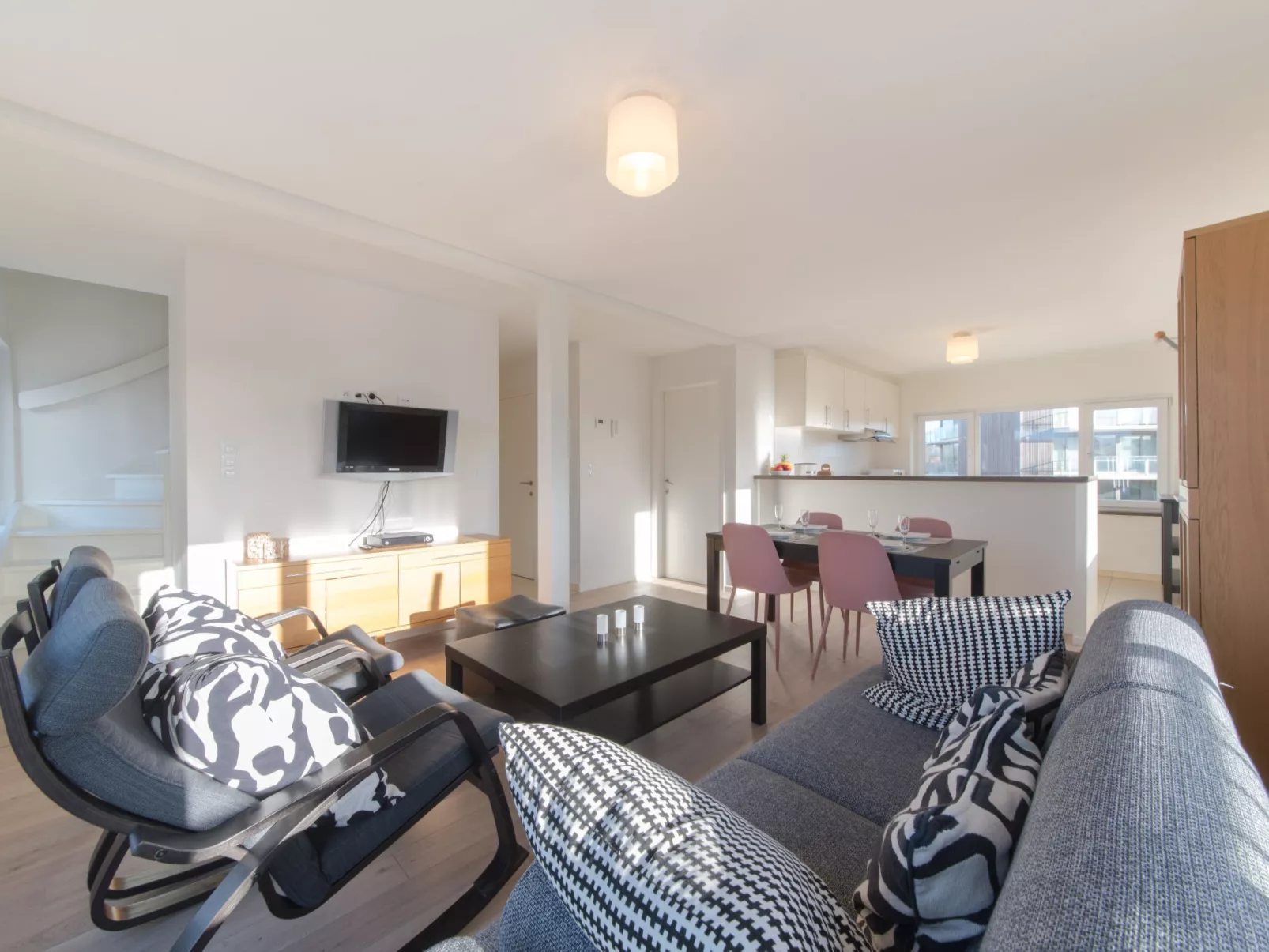 De Zeegloed duplex with parking-Drinnen