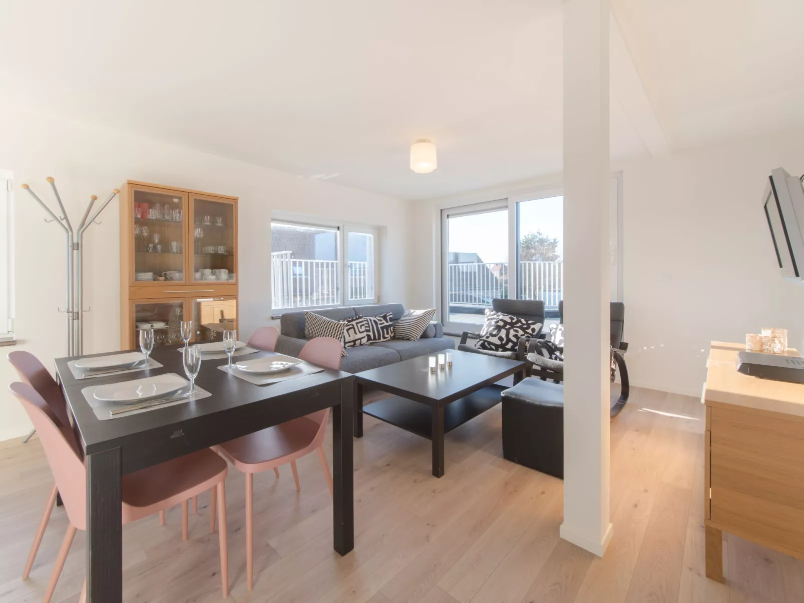 De Zeegloed duplex with parking-Drinnen