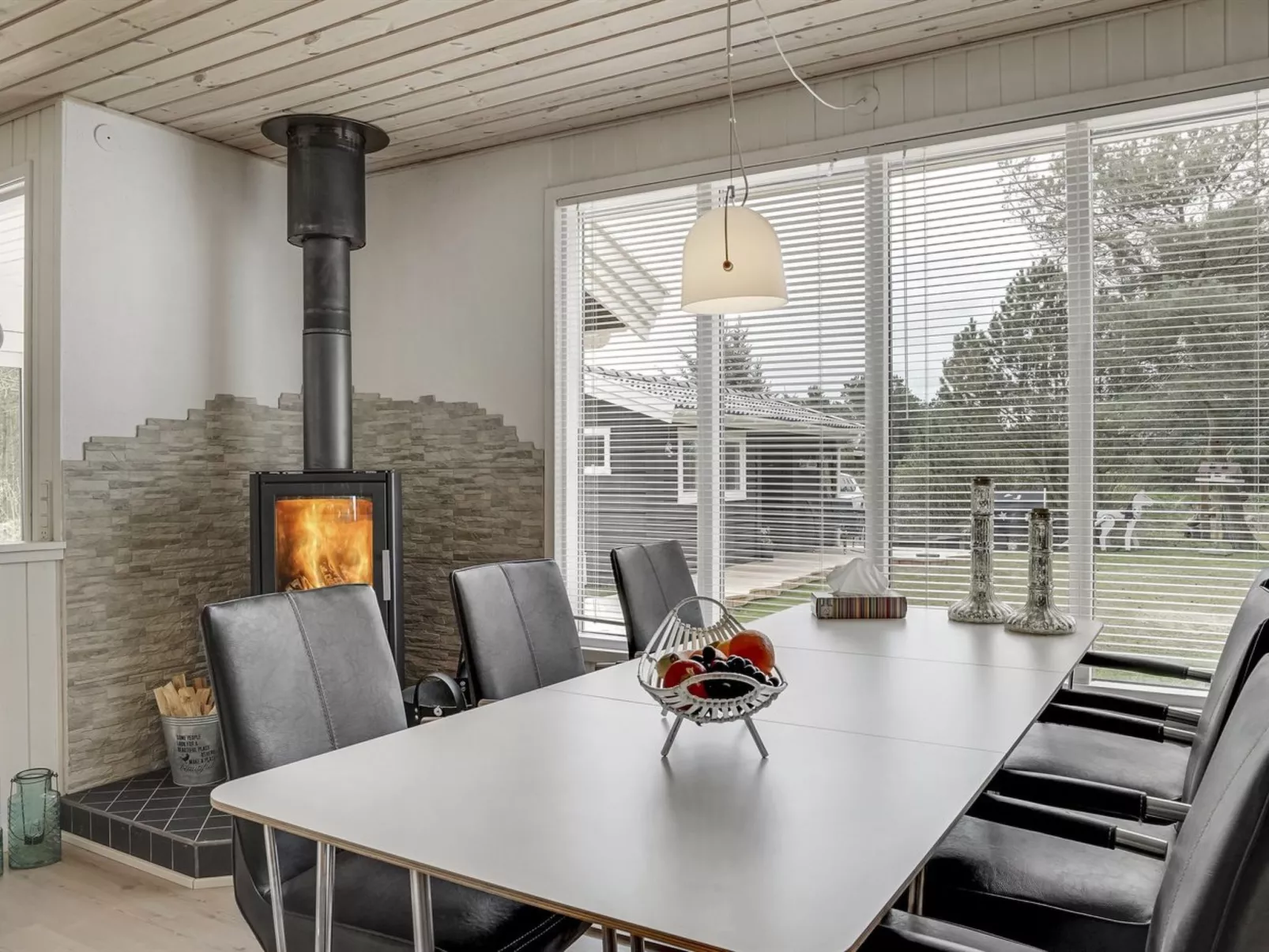 "Ulli" - 1.6km from the sea-Inside