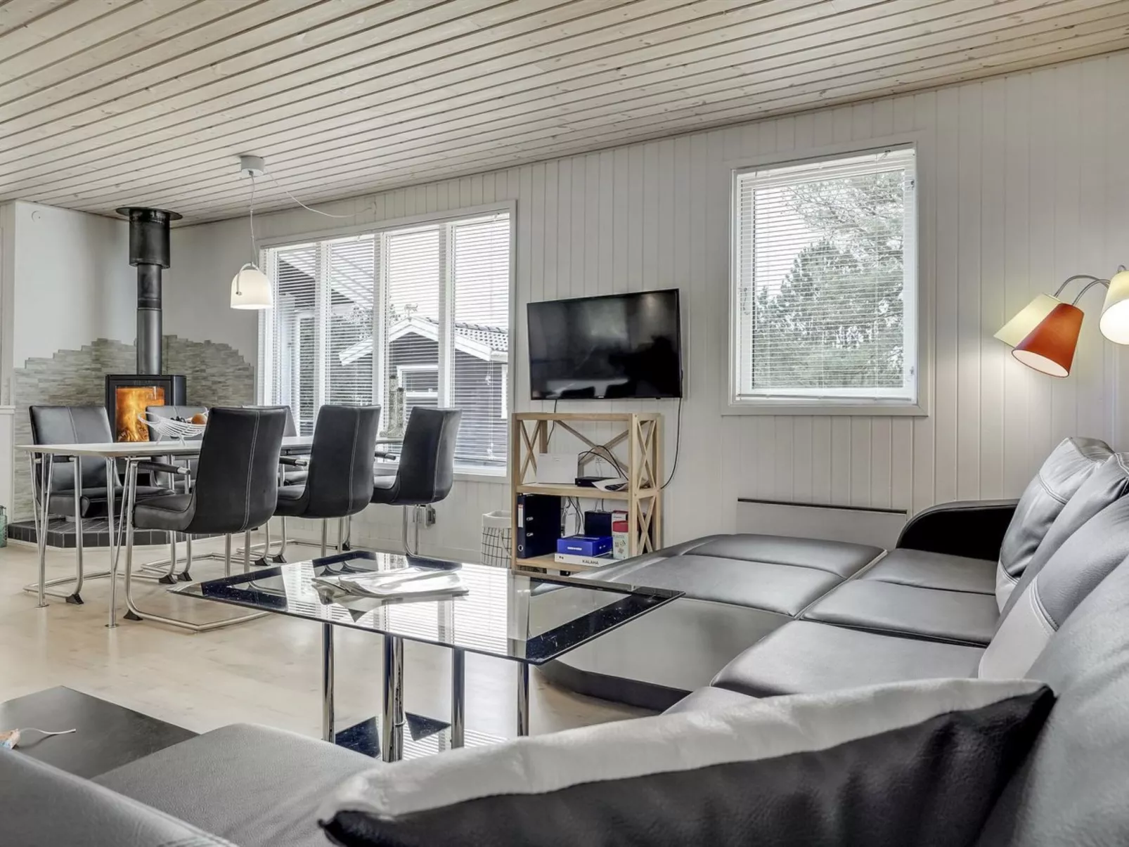 "Ulli" - 1.6km from the sea-Inside