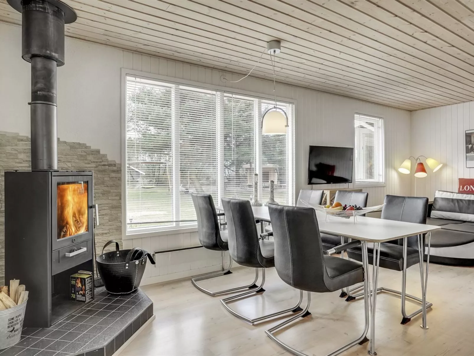 "Ulli" - 1.6km from the sea-Inside