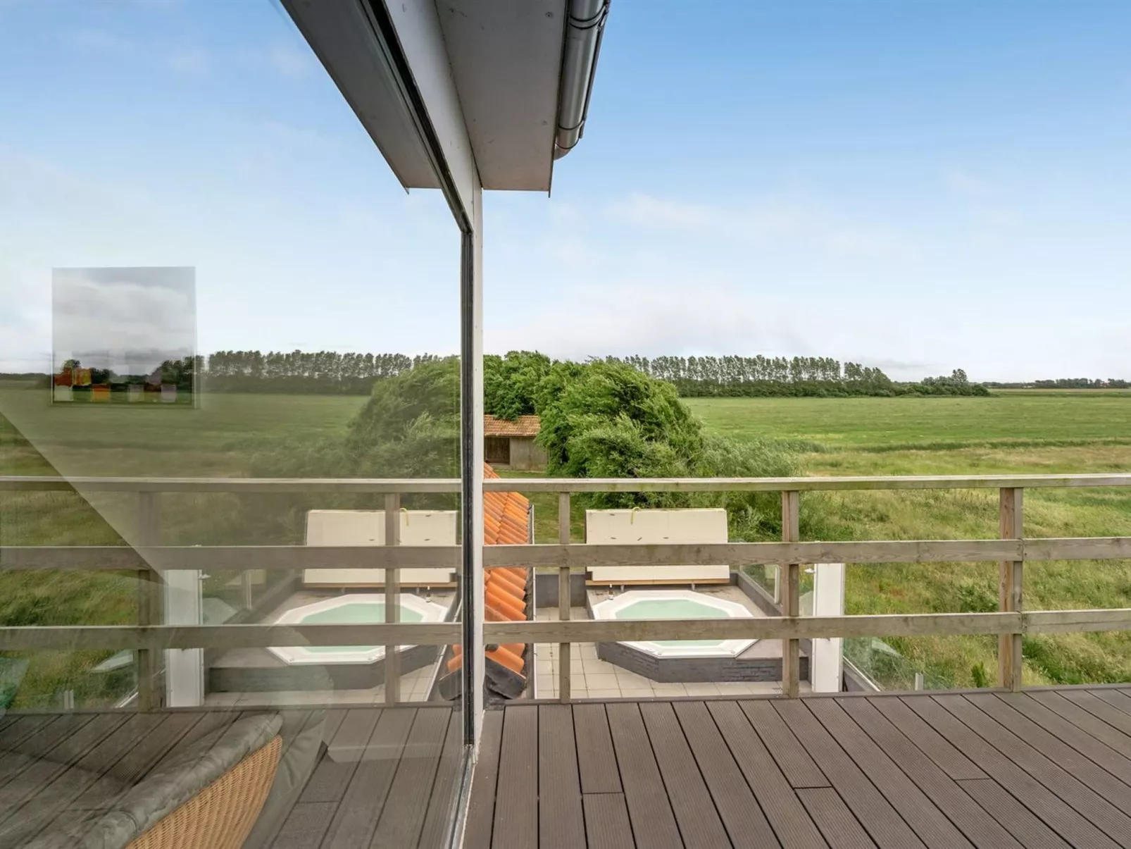 "Ammy" - 7.5km from the sea-Outside