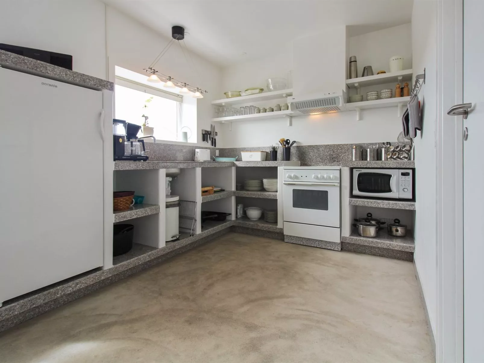 "Kundry" - 800m from the sea-Inside