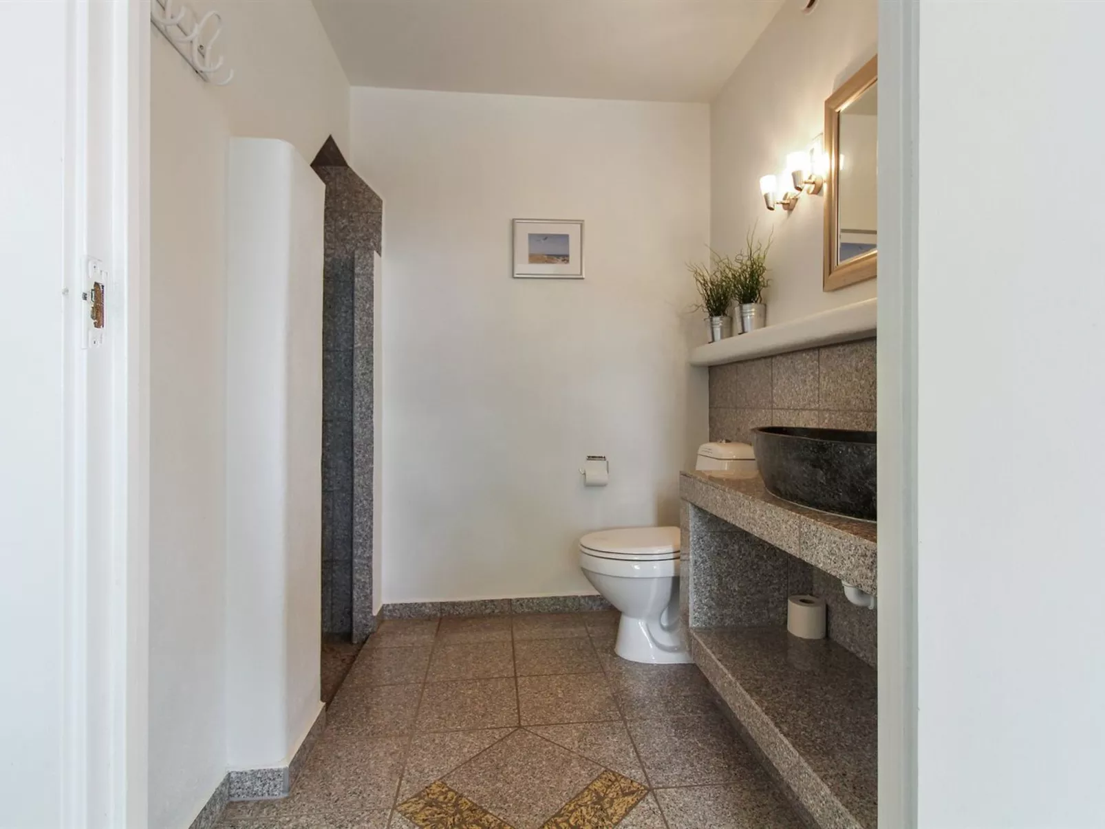 "Kundry" - 800m from the sea-Inside