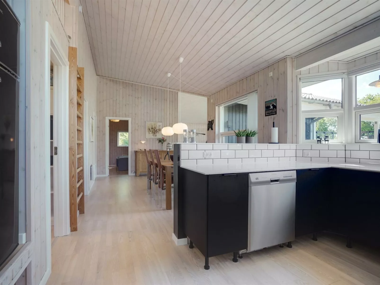 "Herta" - 700m from the sea-Drinnen