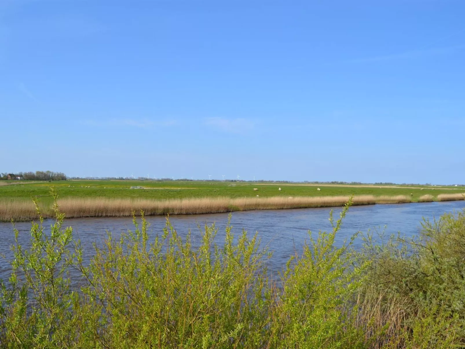 "Inda" - 10km from the sea-Outside