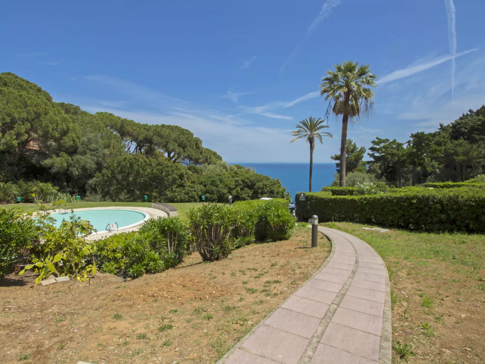 Capo d'Arco-Dehors