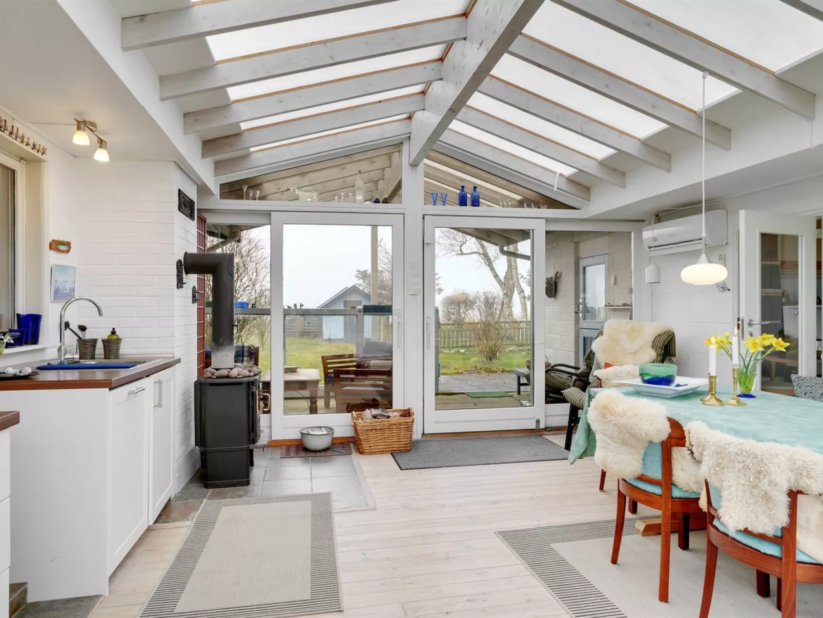 "Lenard" - 400m from the sea-Inside