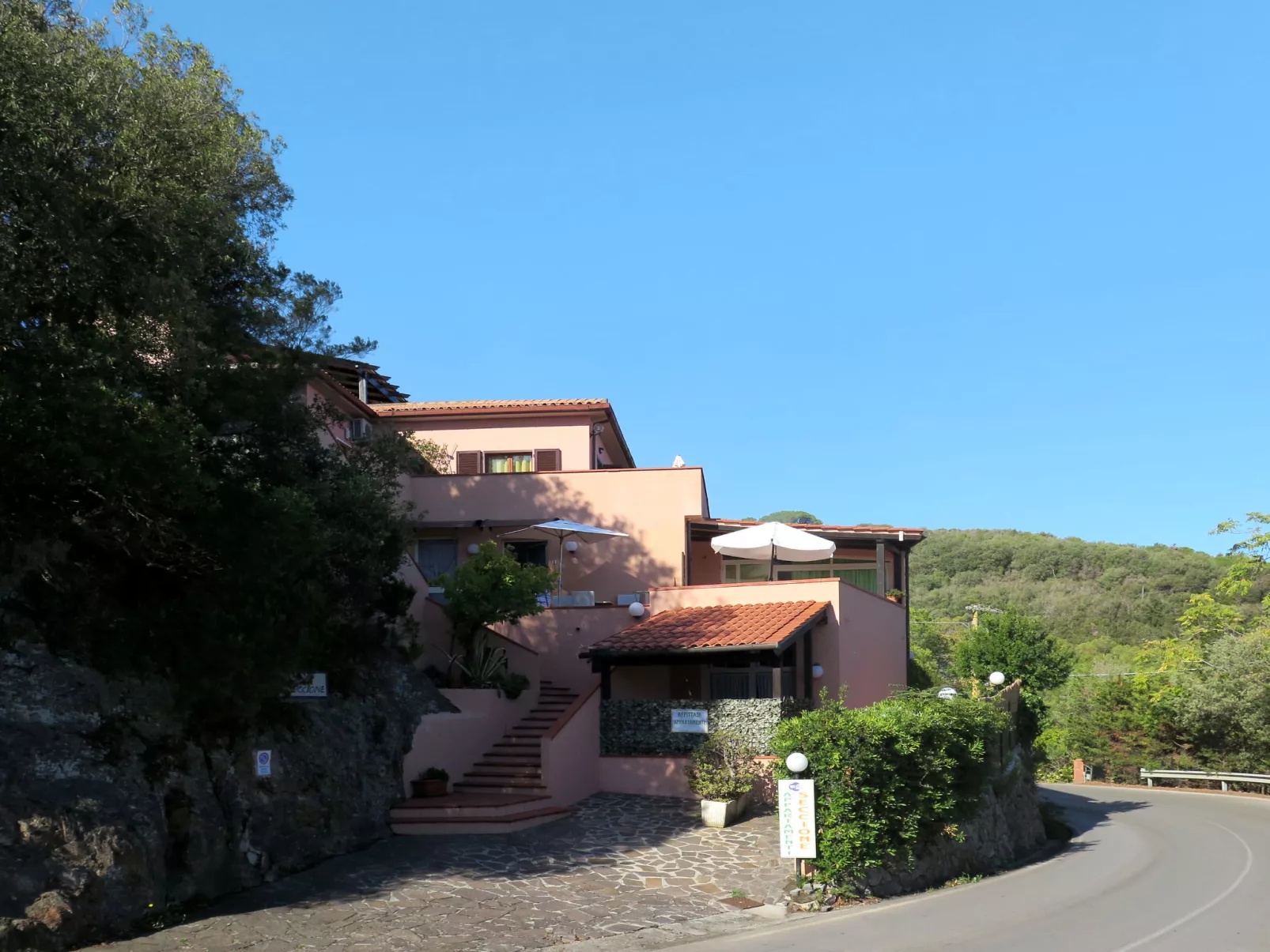 Il Seccione-Outside