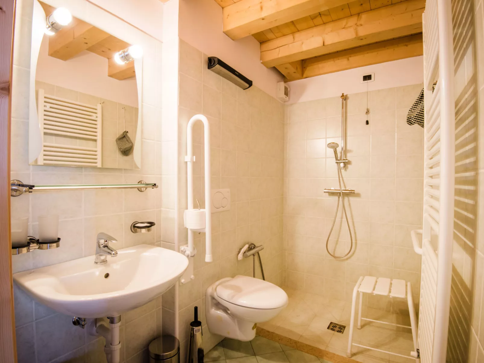 Albergo Diffuso - Cjasa Ustin-Inside