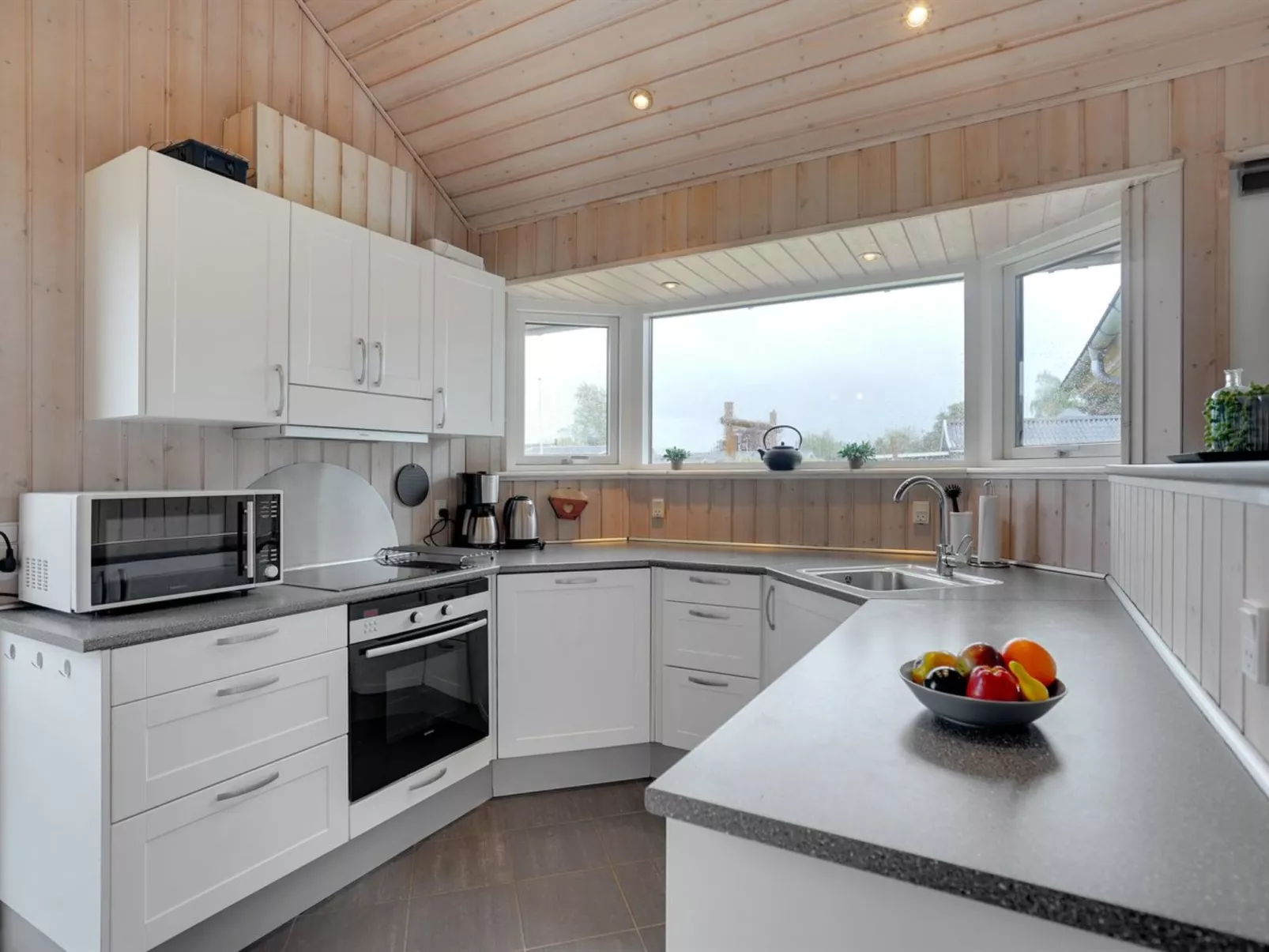"Nine" - 200m from the sea-Inside