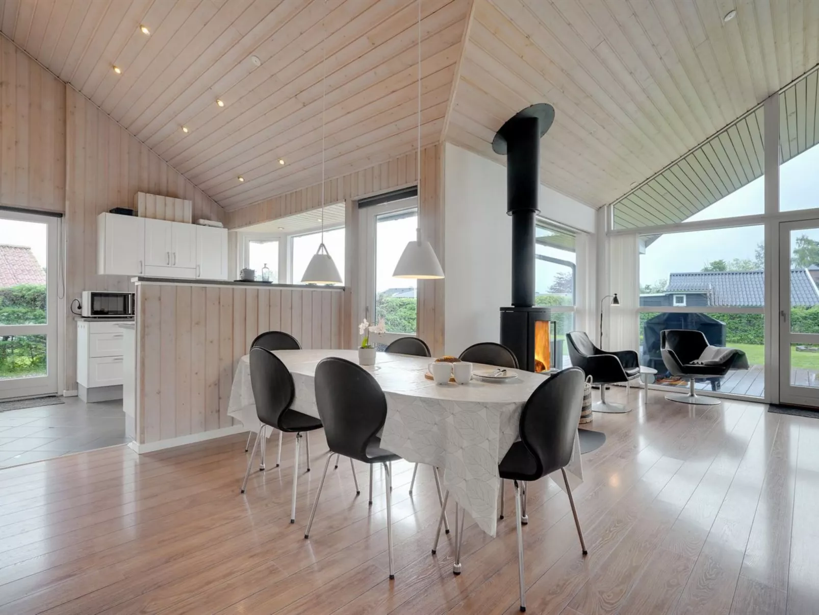 "Nine" - 200m from the sea-Inside