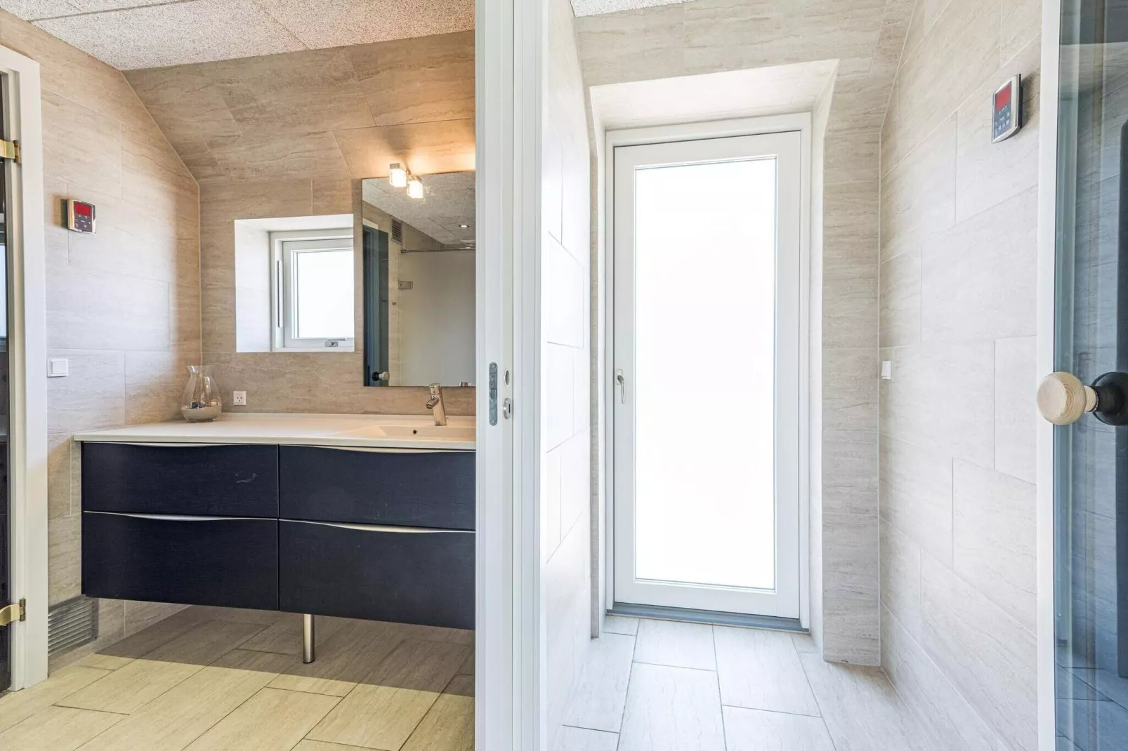 12 person holiday home in Blåvand-Indoor