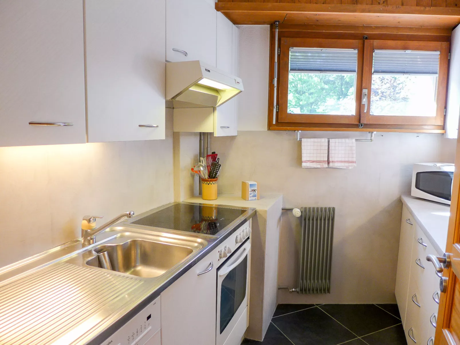 Villars Soleil B15-Inside