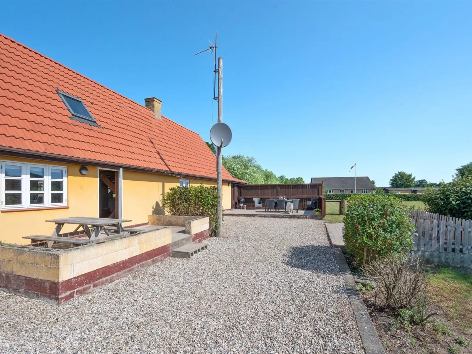 "Aki" - 1.5km from the sea-Outside