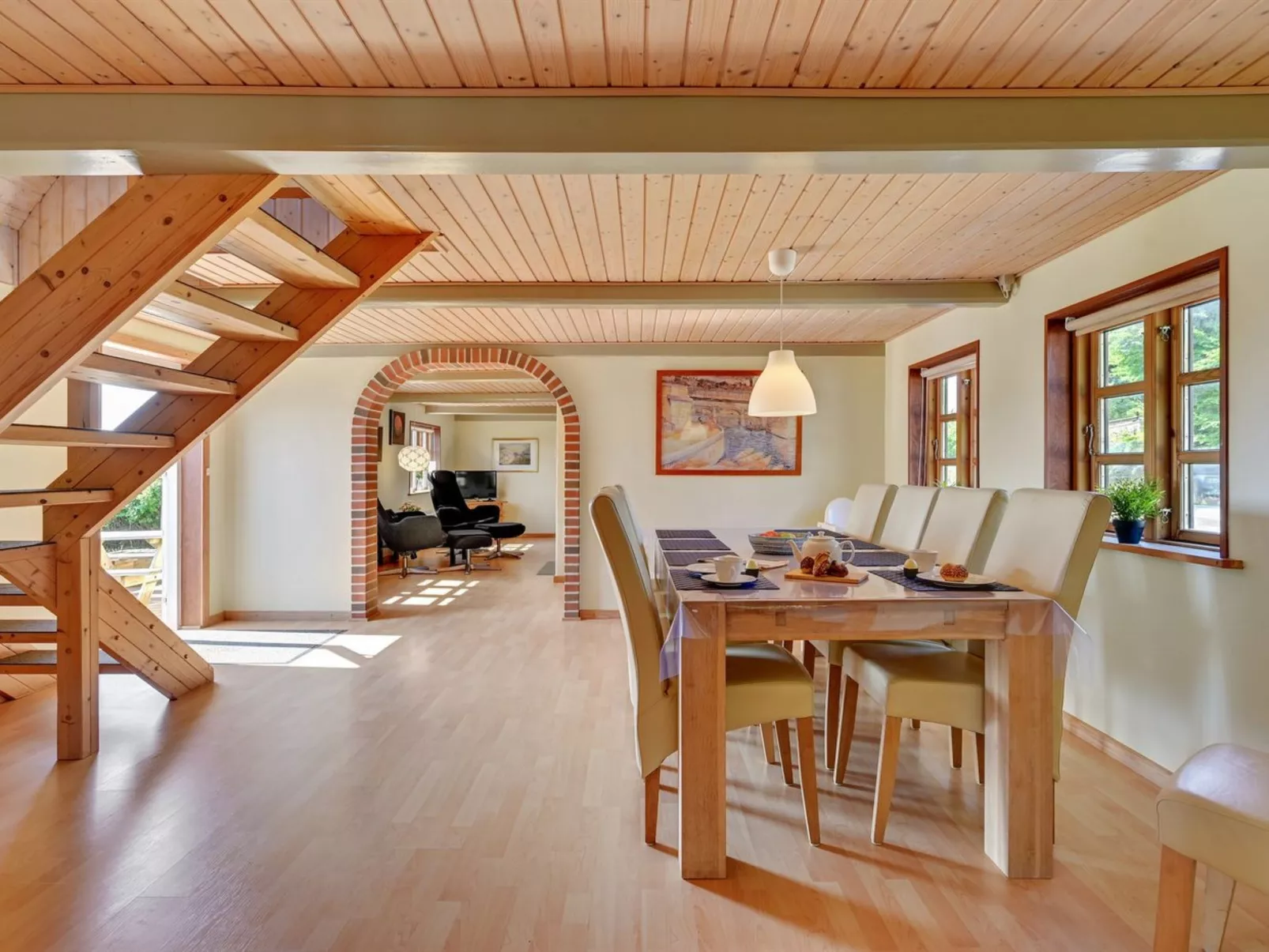 "Aki" - 1.5km from the sea-Inside