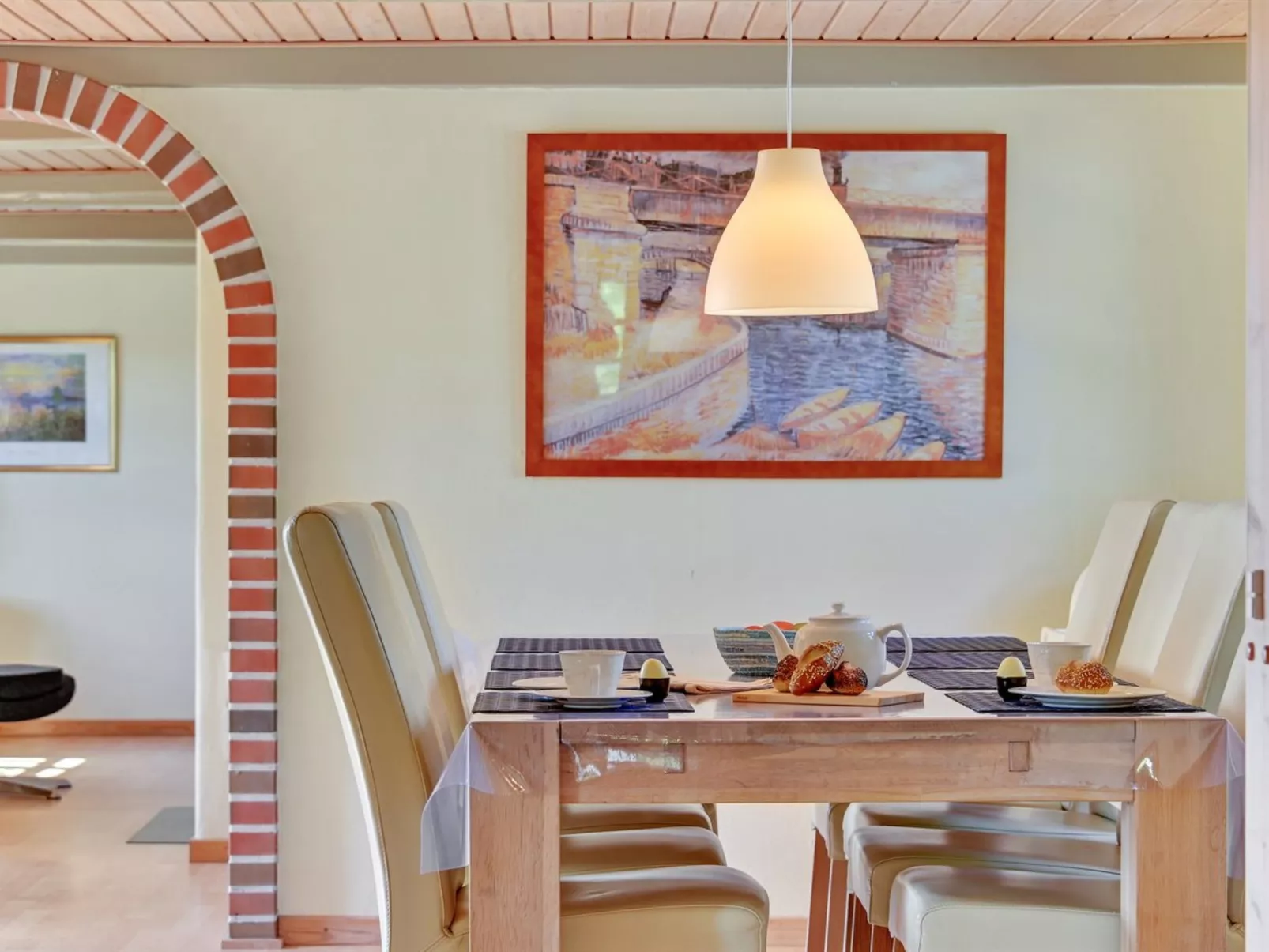 "Aki" - 1.5km from the sea-Inside