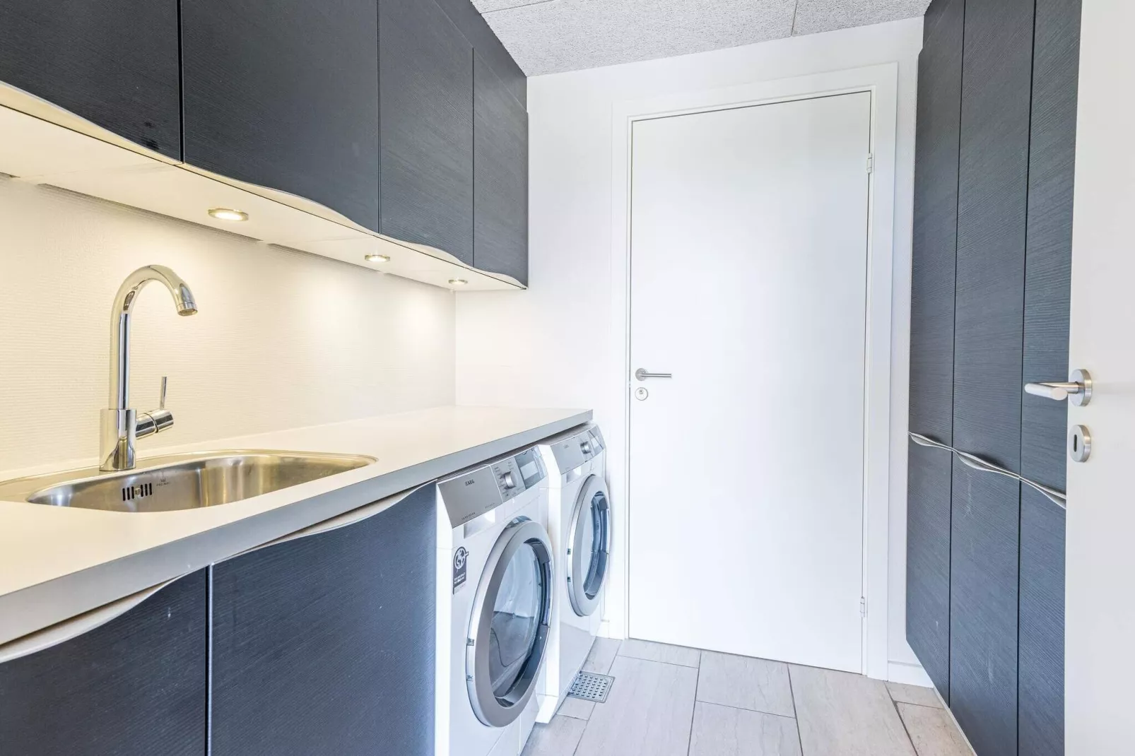 12 person holiday home in Blåvand-Indoor