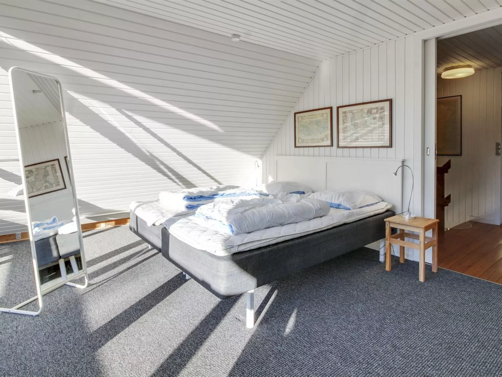 "Anna" - 1km from the sea-Inside
