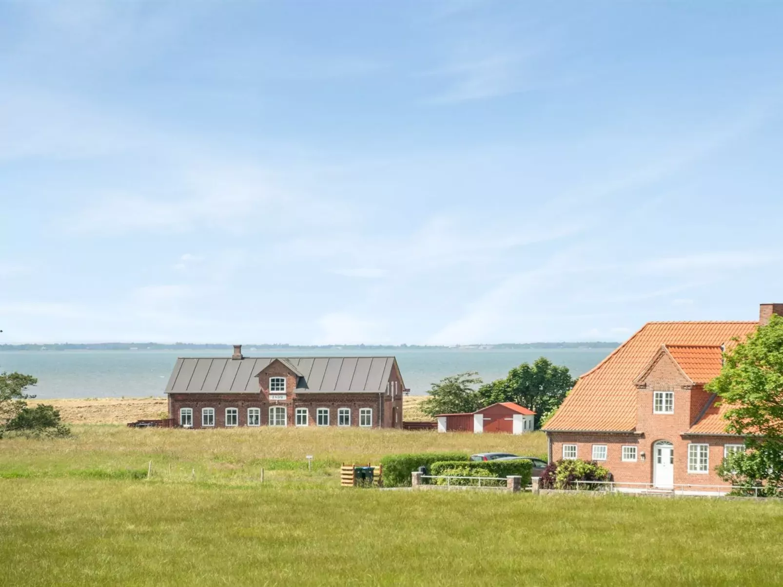 "Iina" - 13km from the sea-Outside