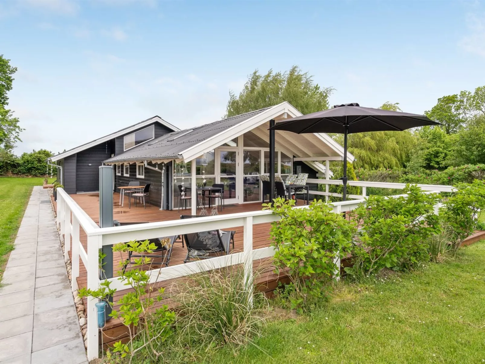 "Flicka" - 275m from the sea-Outside