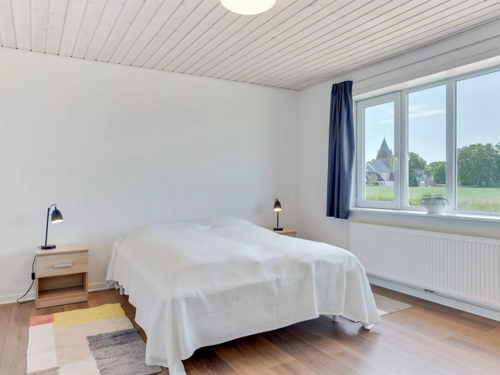 "Iina" - 13km from the sea-Inside