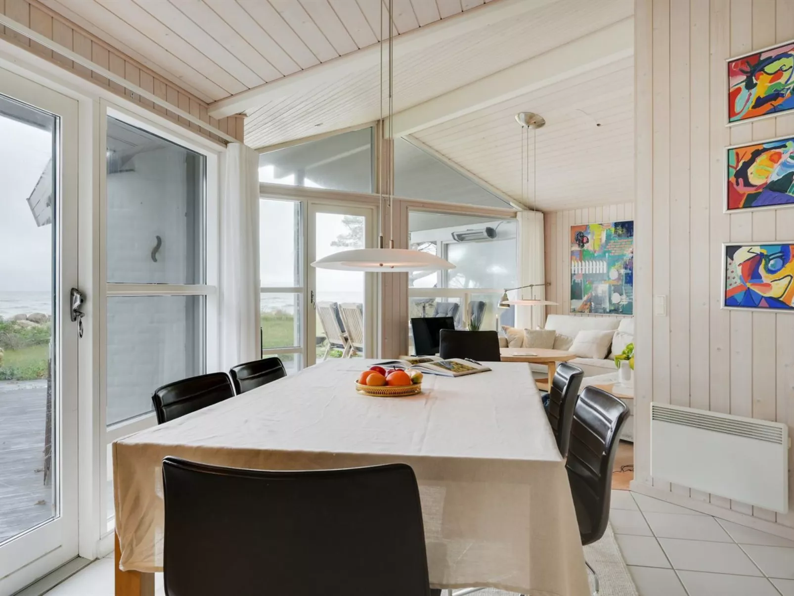"Pascal" - 25m from the sea-Inside