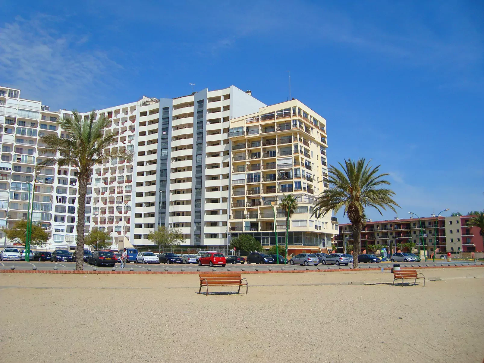 Cristal Mar-Outside
