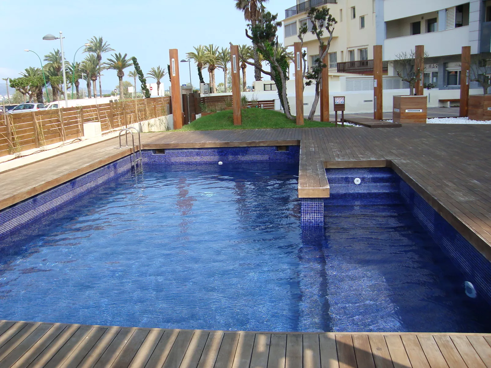 Cristal Mar-Outside