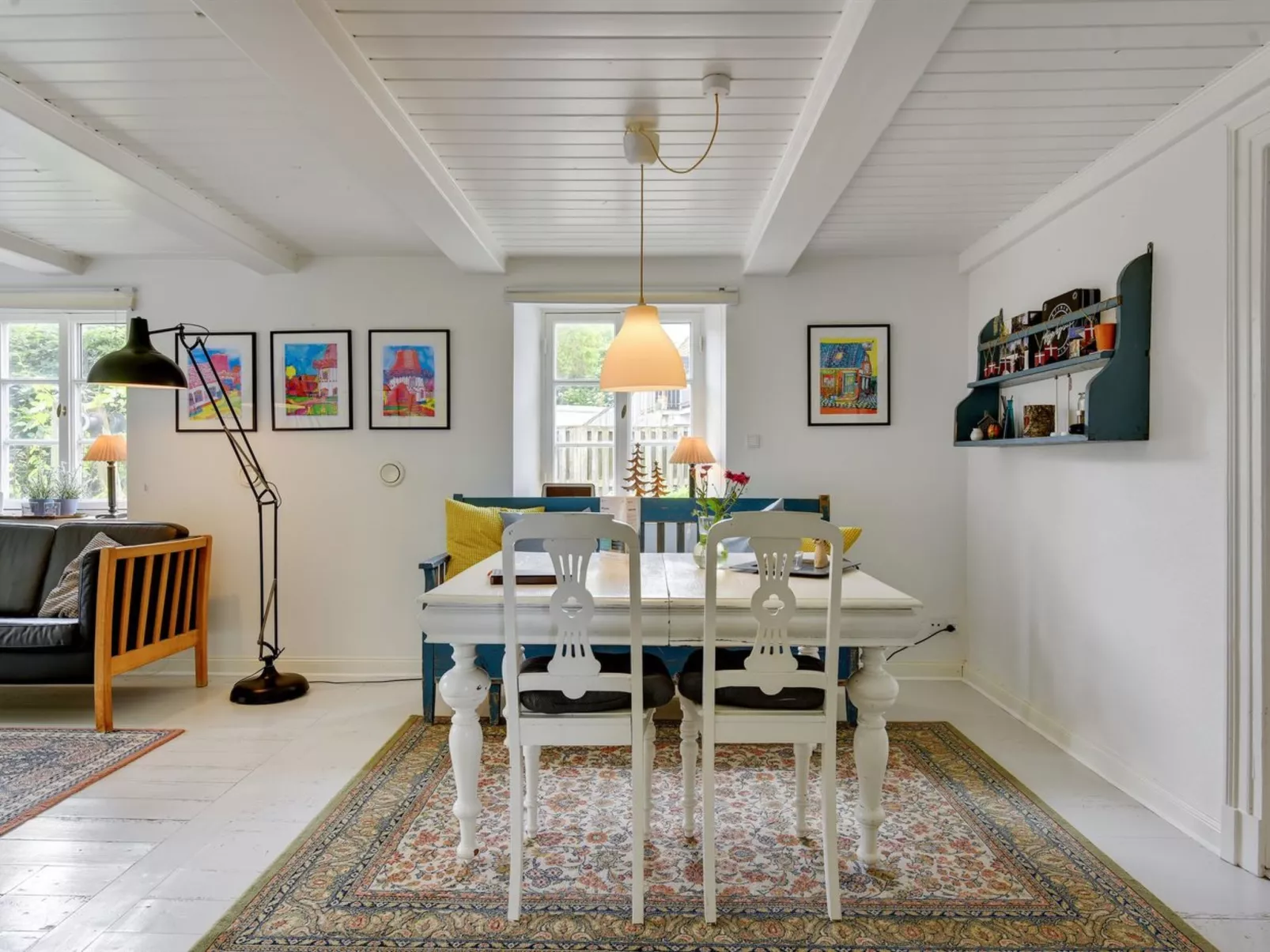 "Elma" - 24km from the sea-Inside