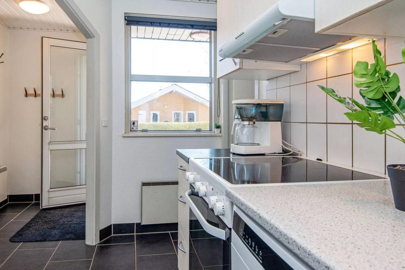 10 person holiday home in Juelsminde-Indoor