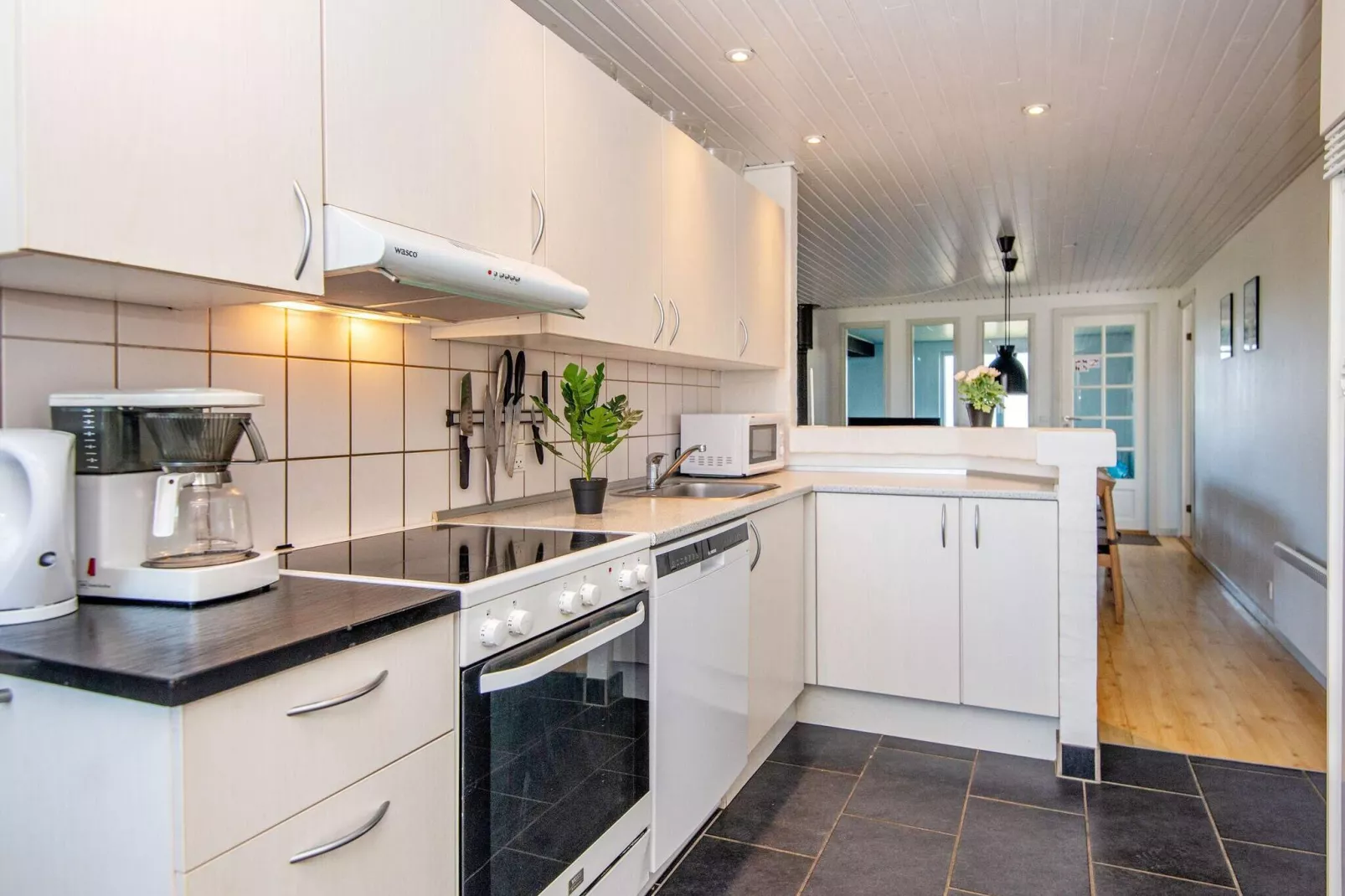 10 person holiday home in Juelsminde-Indoor