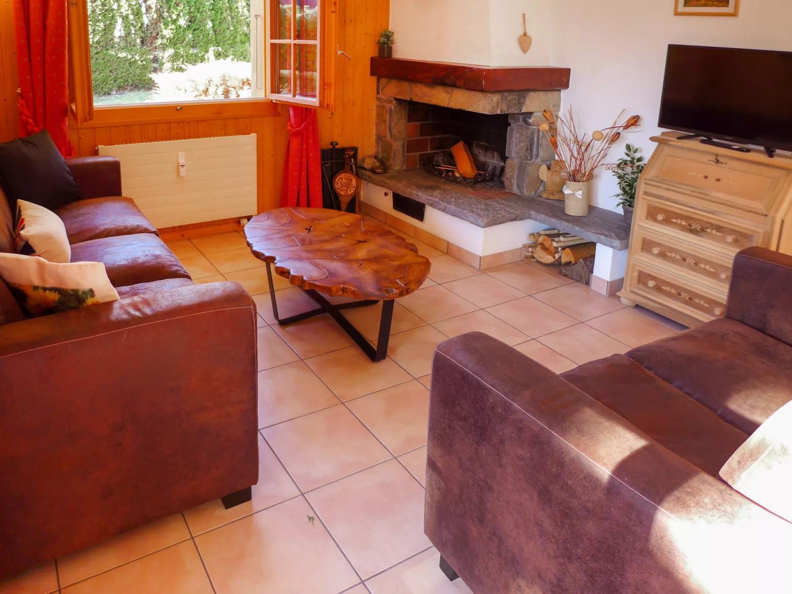 Colline 1-Inside