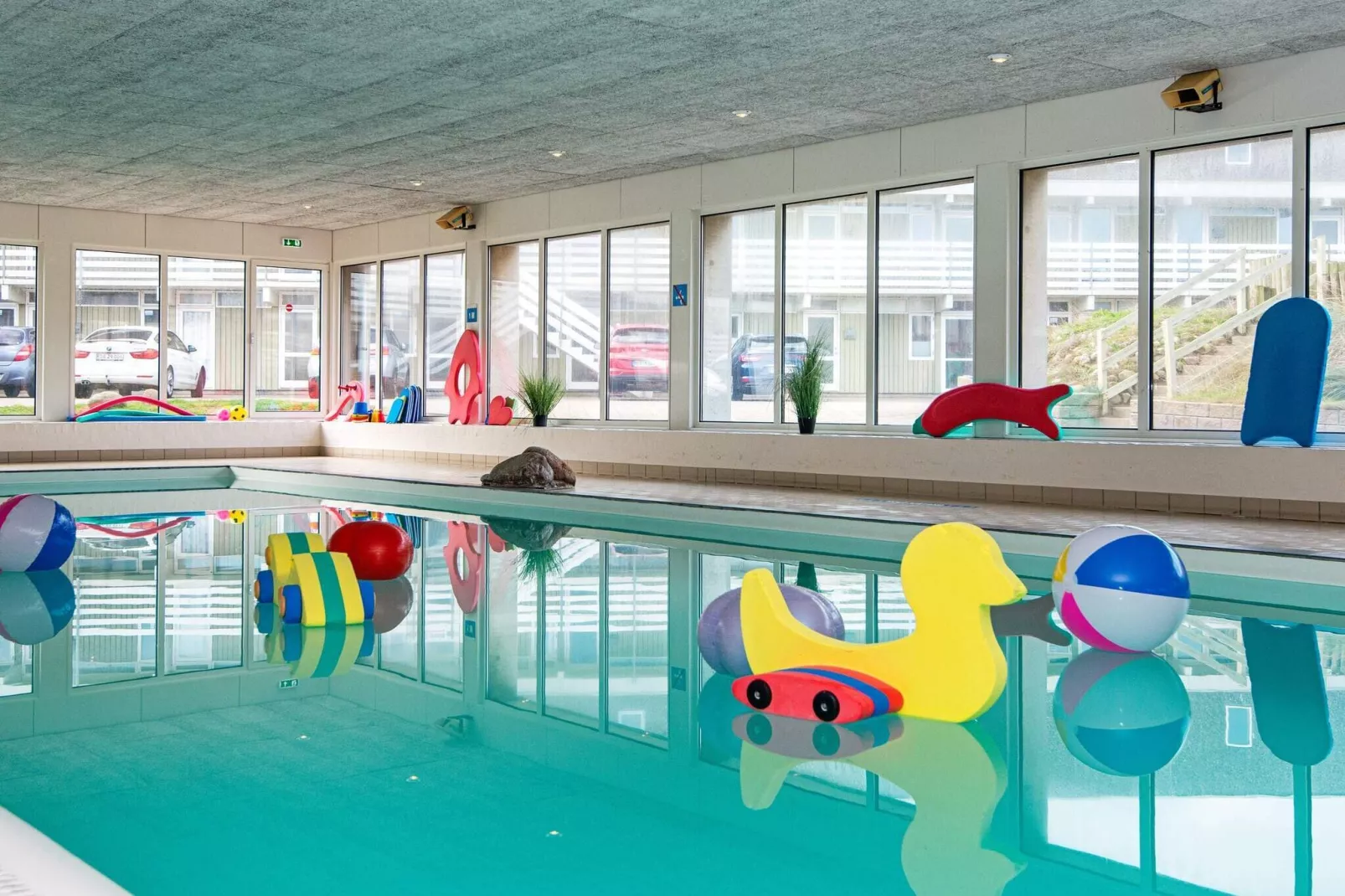 3 room,ground floor Premium-Pool